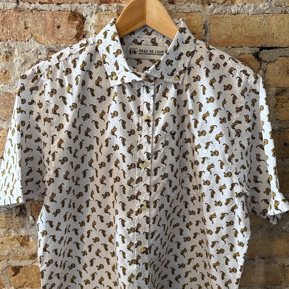 NWT Urban Outfitters Peau De Loup Tiger Print Short Sleeve button up shirt 12